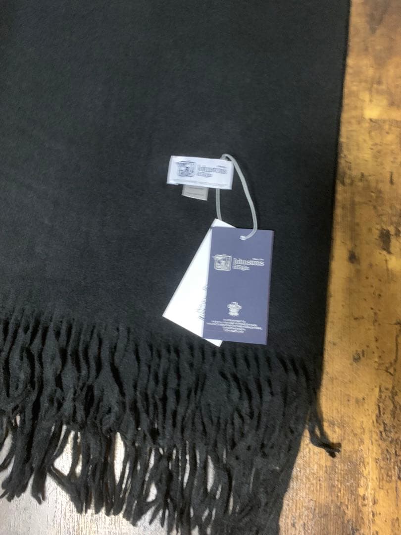 る*み様 美品Johnstons 大判ストールジョンストンズ マフラーブラック