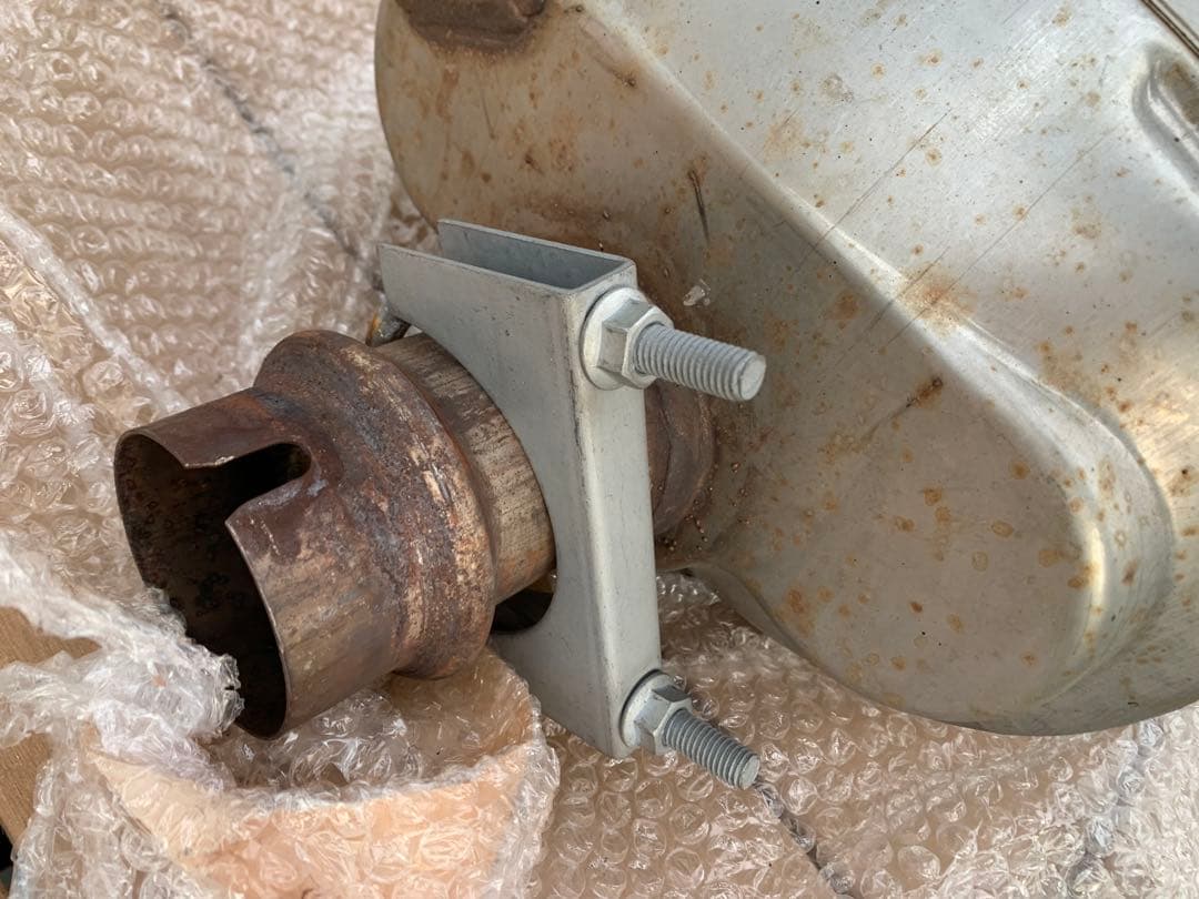 タンドラ純正マフラー本体 ※直接渡しのみ