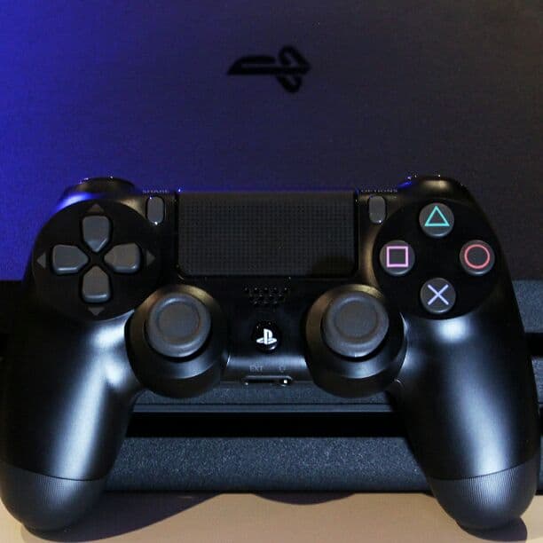 Ps4のCUH2000、2日間だけ使用