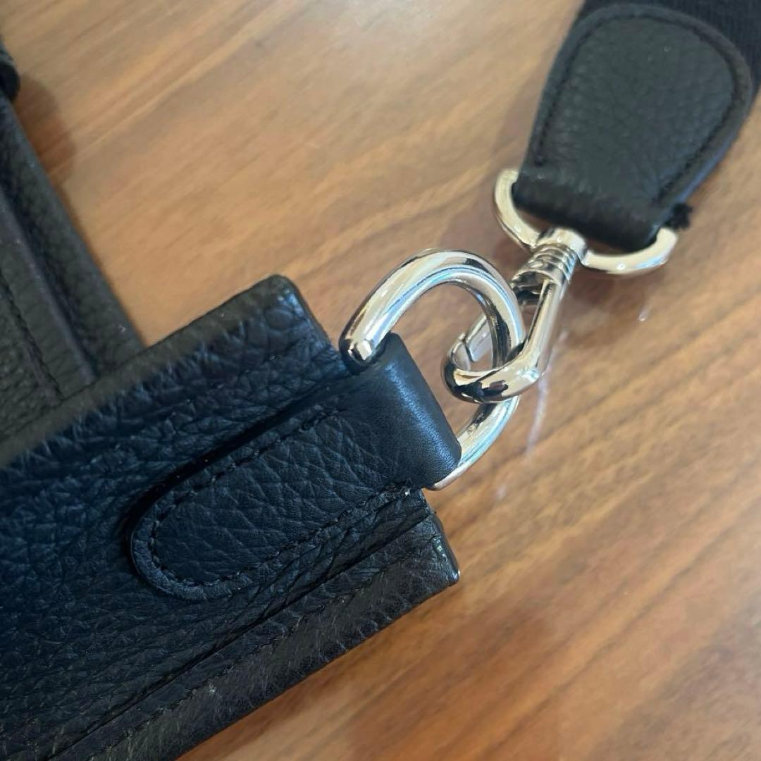 Hロゴ Hパンチング ショルダーバッグ　ノーブランド