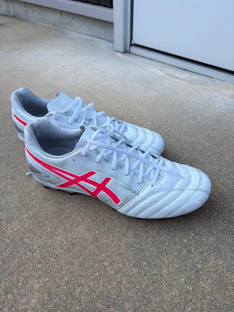 サッカースパイク　アシックス DS LIGHT PRO AG