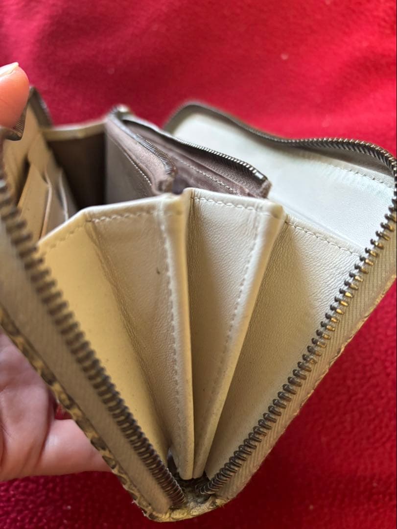 BOTTEGA VENETA ゴールド編み込み長財布