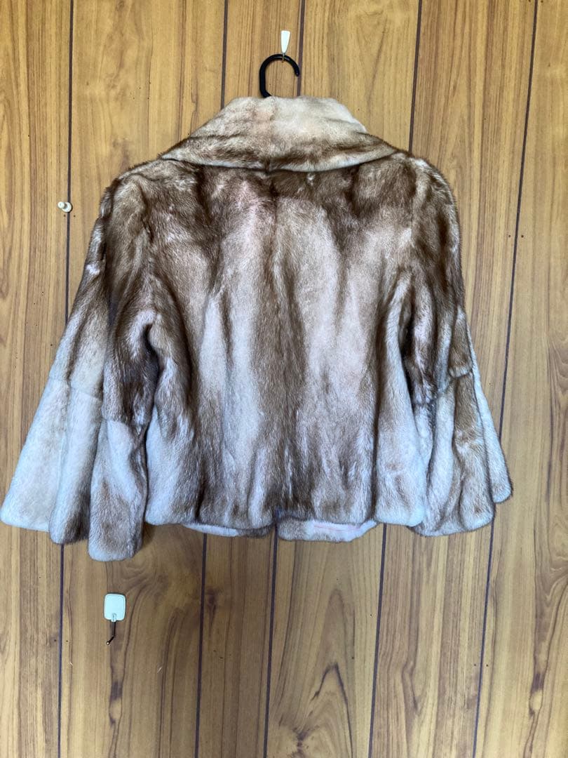 ミンク　ピンクファーコート ショート丈 大きな襟