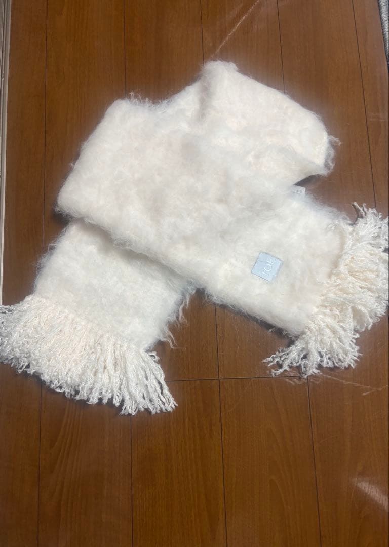 (お値下げ中) THE TOÉ ホワイトフリンジマフラー