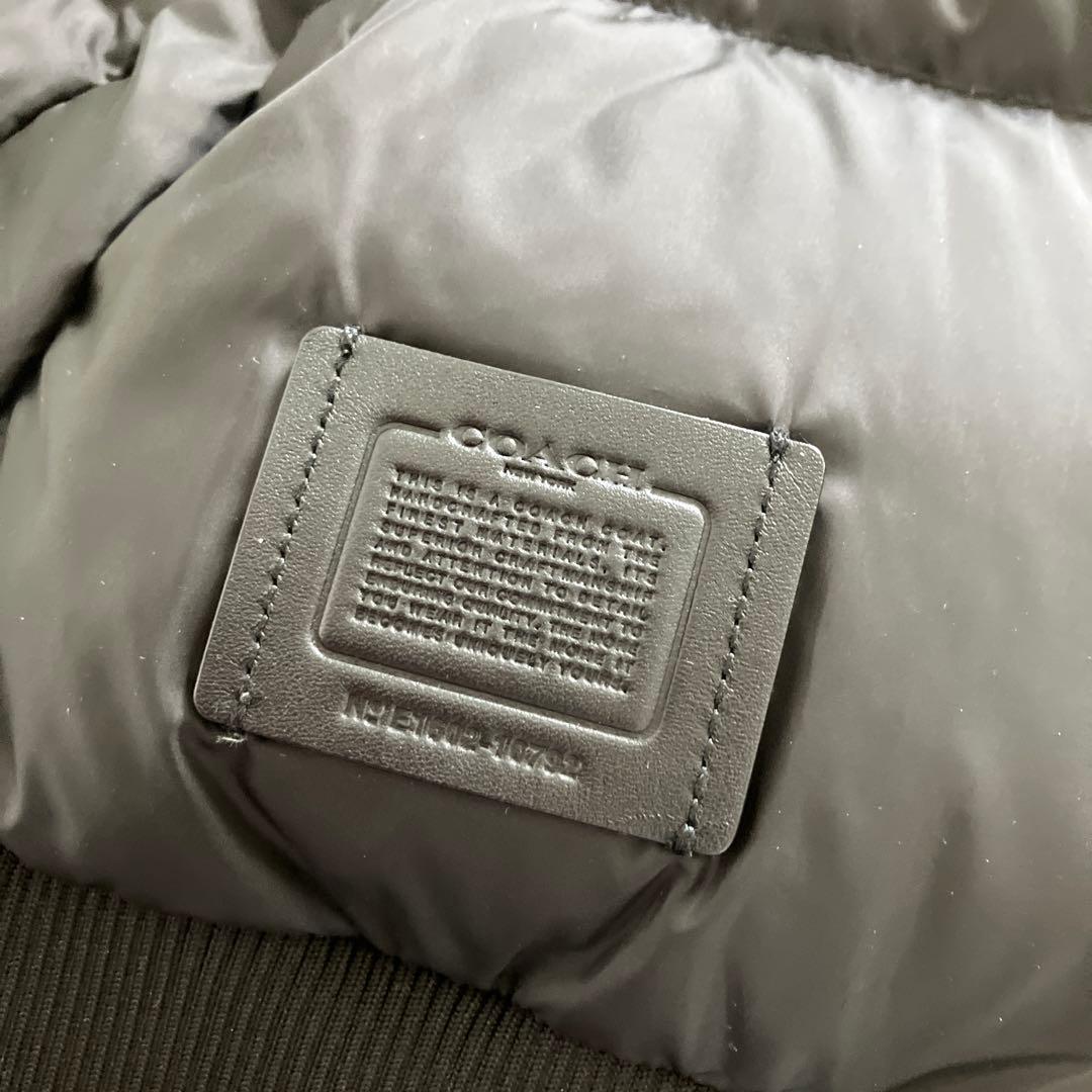 クリーニング済み2回着COACHダウンベスト【XS】検黒'