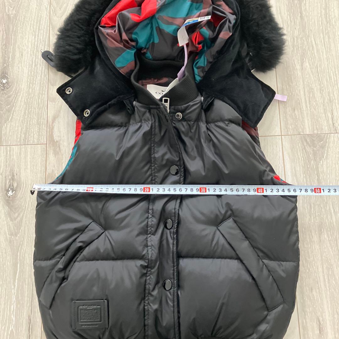 クリーニング済み2回着COACHダウンベスト【XS】検黒'