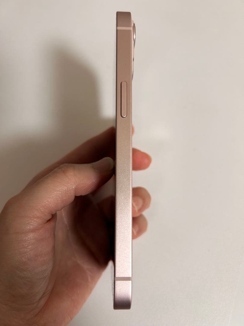 Apple iPhone 13 ピンク