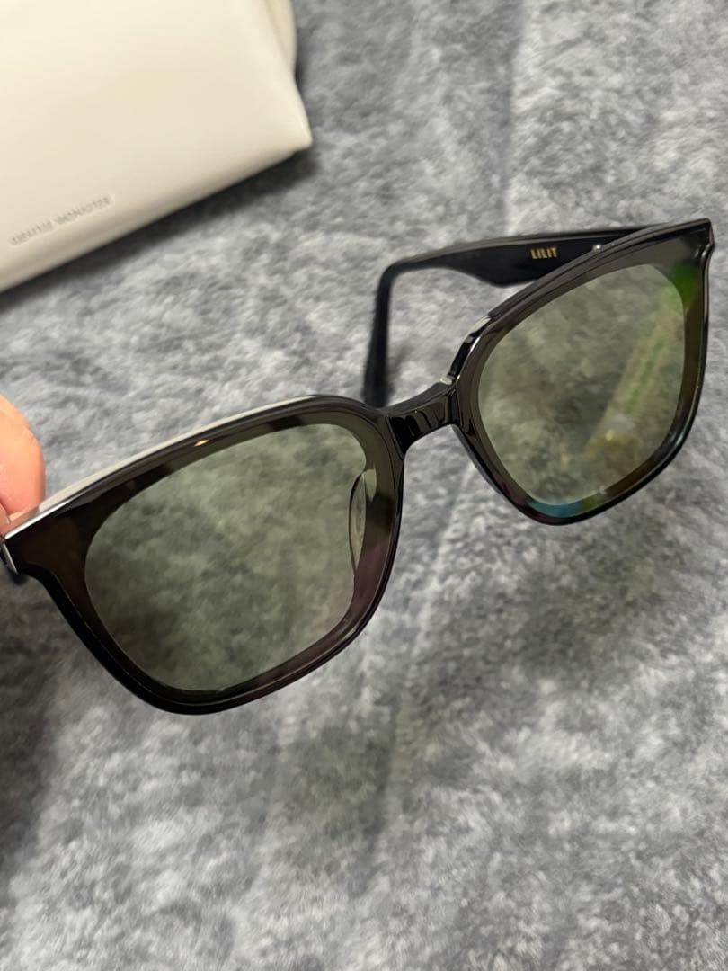 GENTLE MONSTER LILIT グリーン　正規品　付属品、ショッパー付