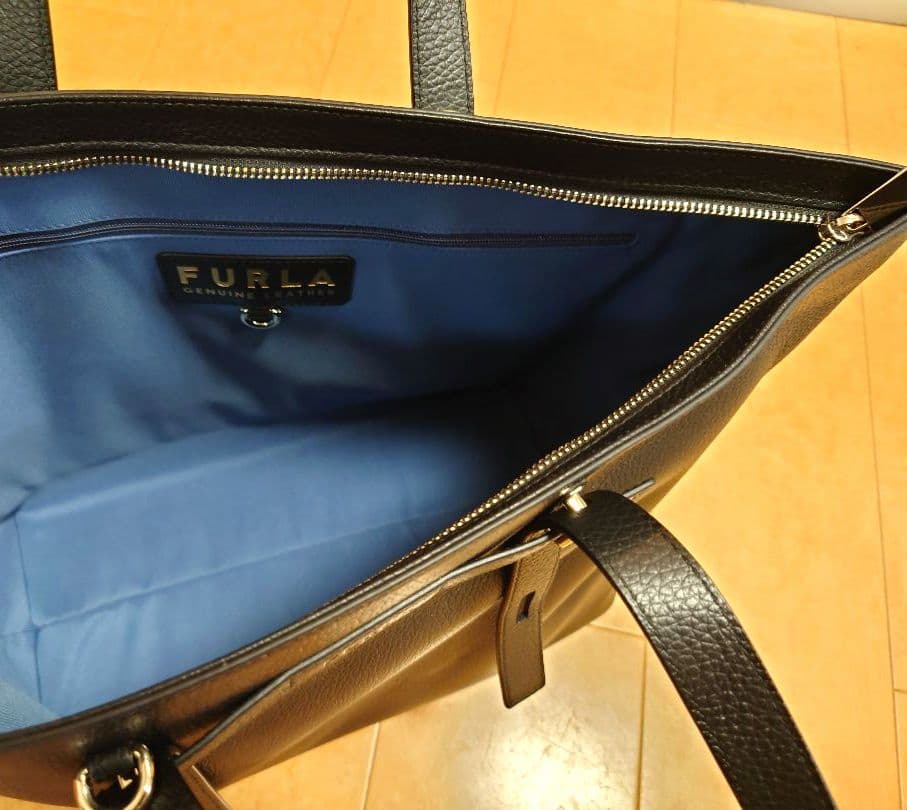 ＦＵＲＬＡ　MICHELLE M ホーボーバッグ C/TRACOLLA　ブラック
