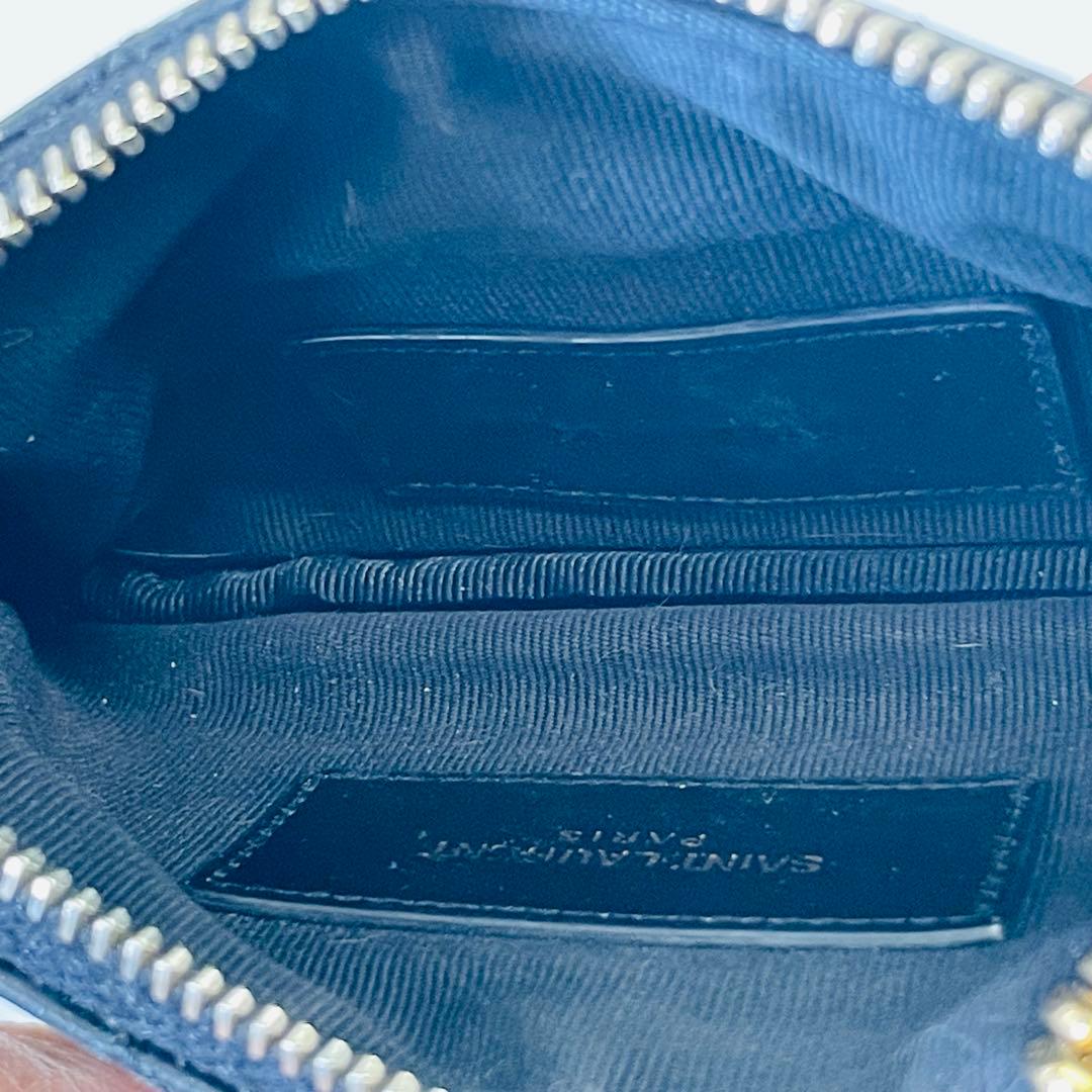 YSL 黒 レザー ケース キーチェーン付き　イヴ・サンローラン