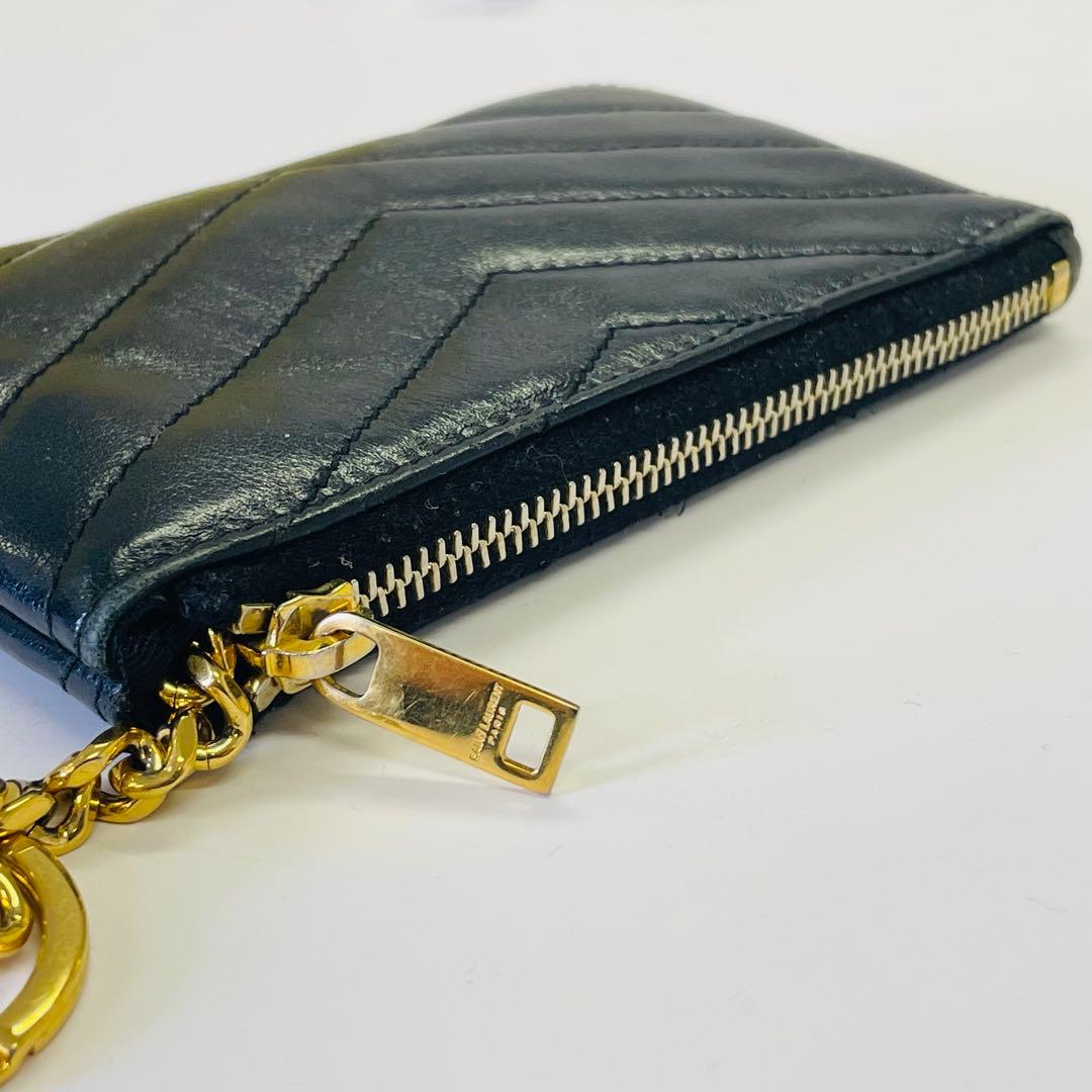 YSL 黒 レザー ケース キーチェーン付き　イヴ・サンローラン