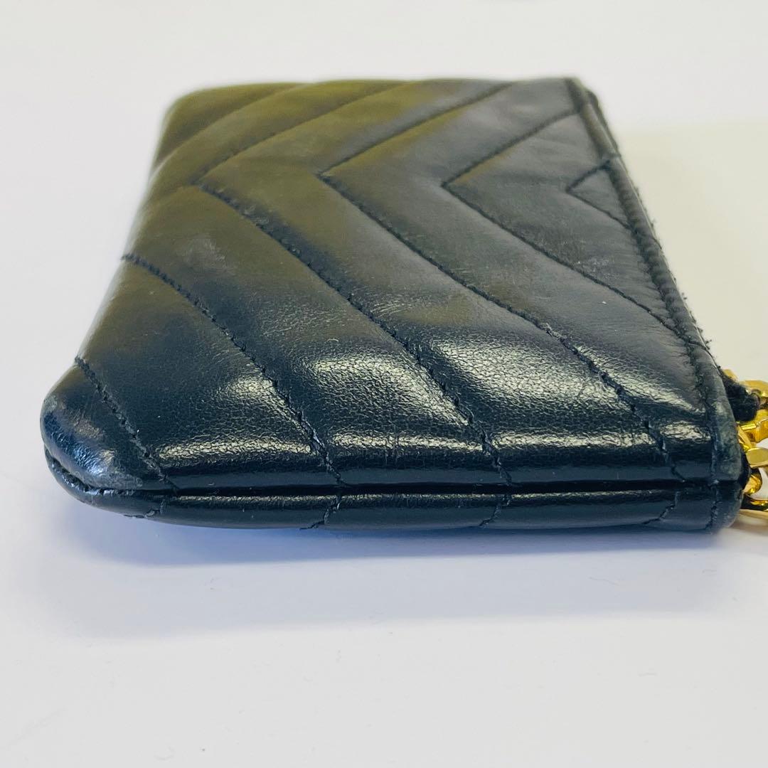YSL 黒 レザー ケース キーチェーン付き　イヴ・サンローラン