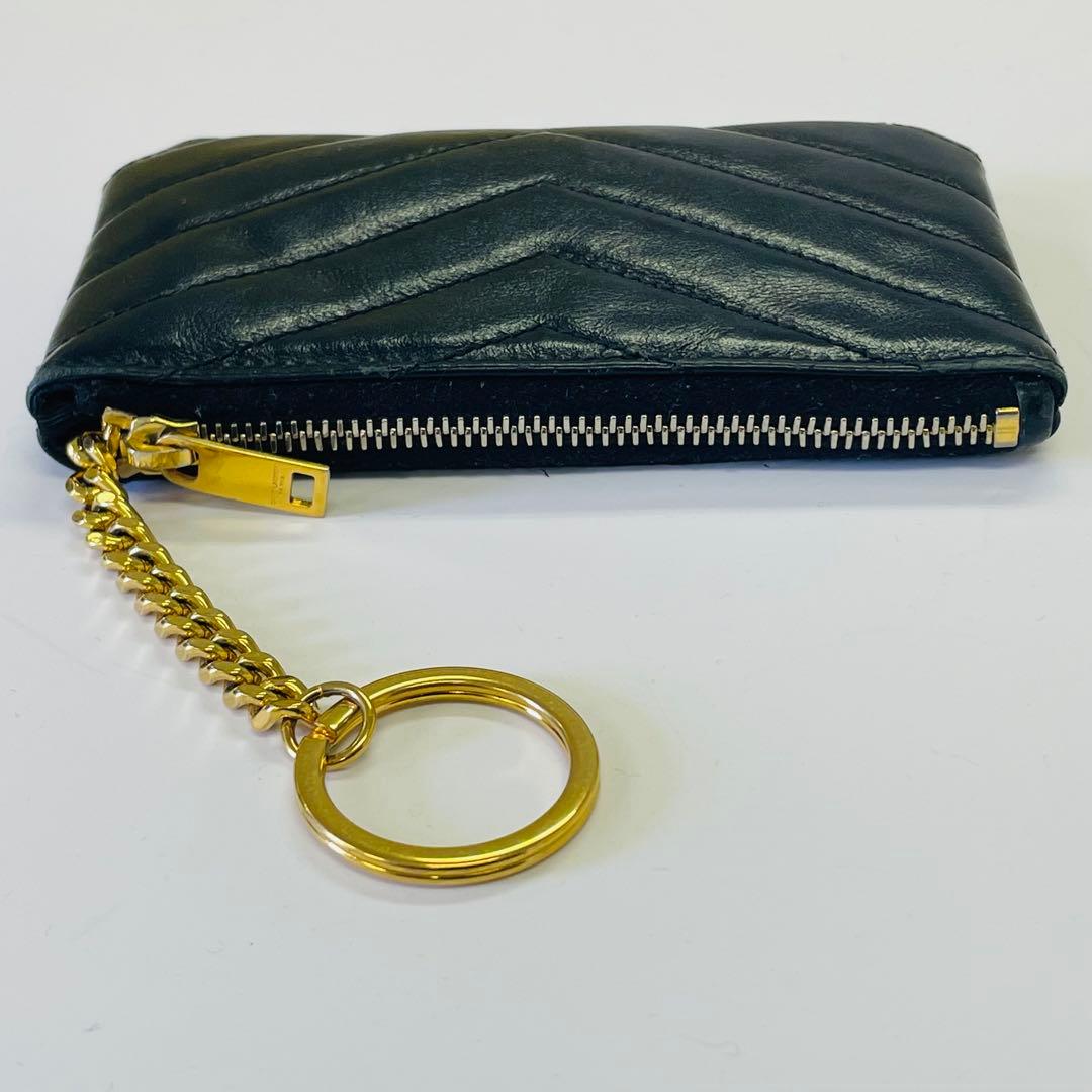 YSL 黒 レザー ケース キーチェーン付き　イヴ・サンローラン