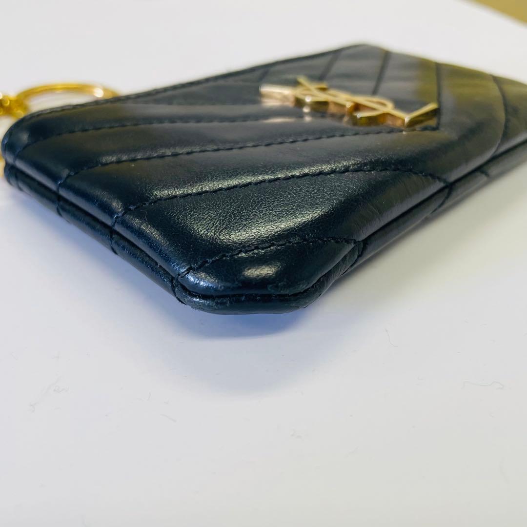 YSL 黒 レザー ケース キーチェーン付き　イヴ・サンローラン