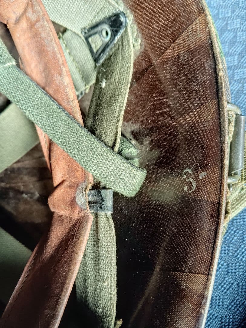 米軍放出　本物　M1ヘルメット