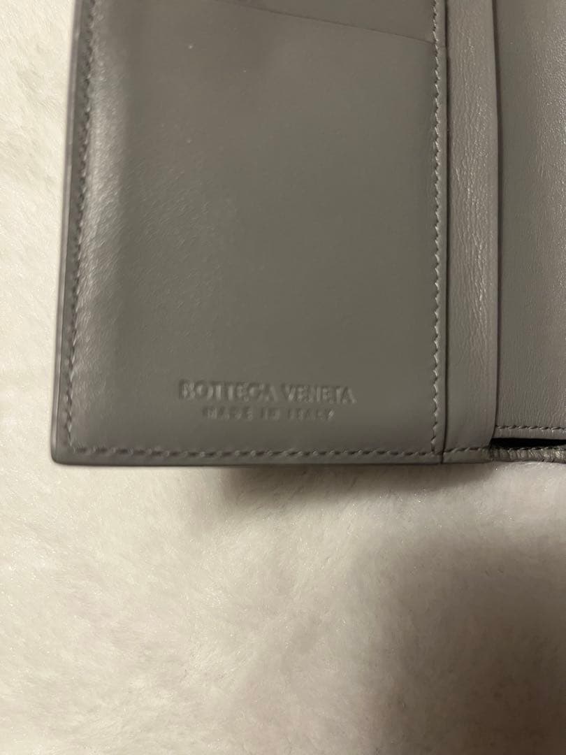 お値下げ可能　ボッテガべネタ　二つ折り財布