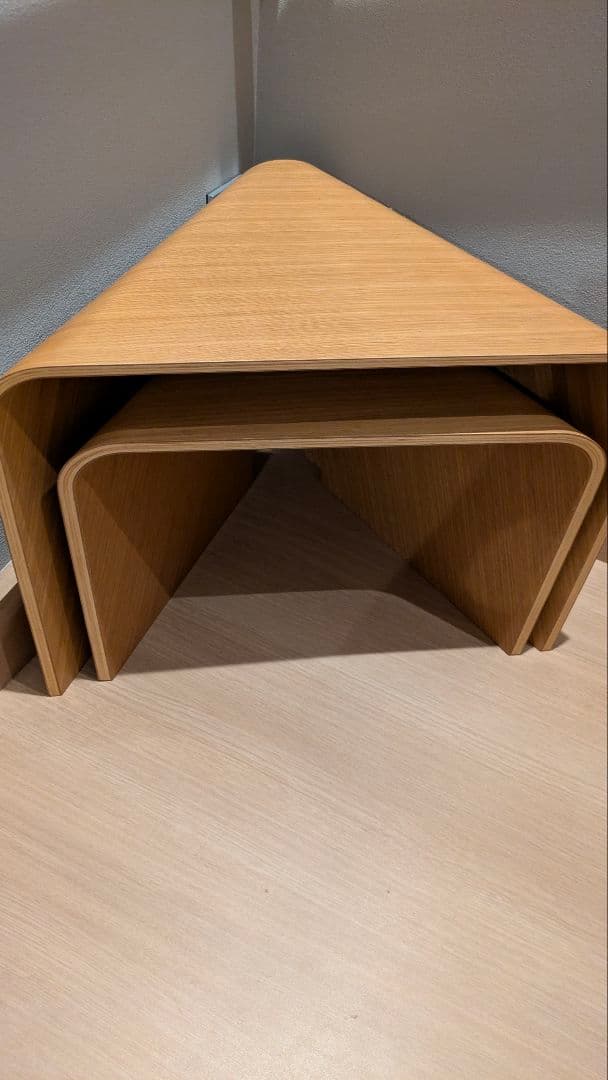 無印良品　オーク　木製三角形　ローテーブル