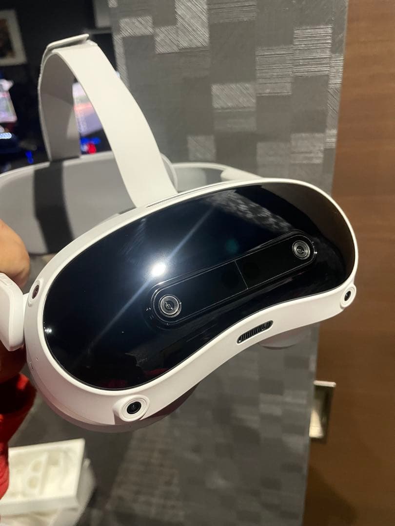 PICO 4 ULTRA 256GB ほぼ新品！