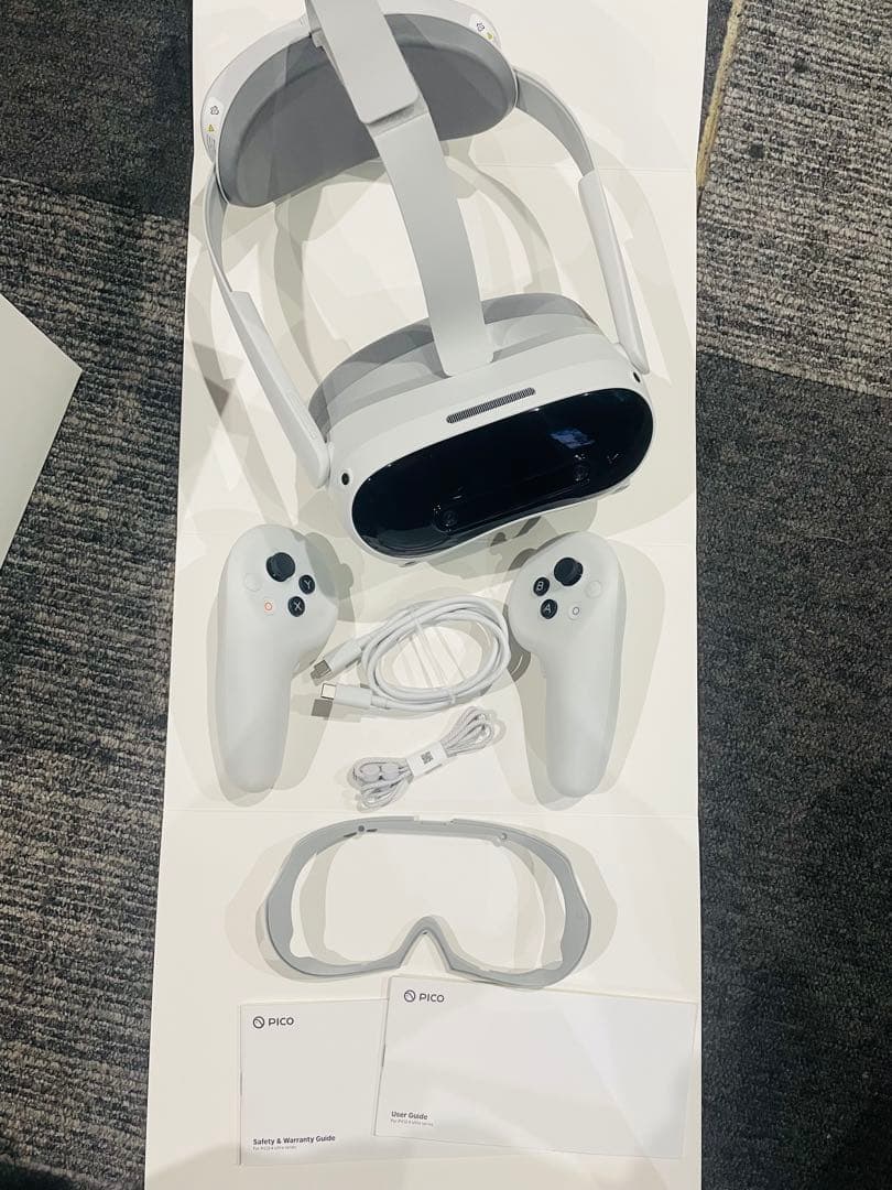 PICO 4 ULTRA 256GB ほぼ新品！