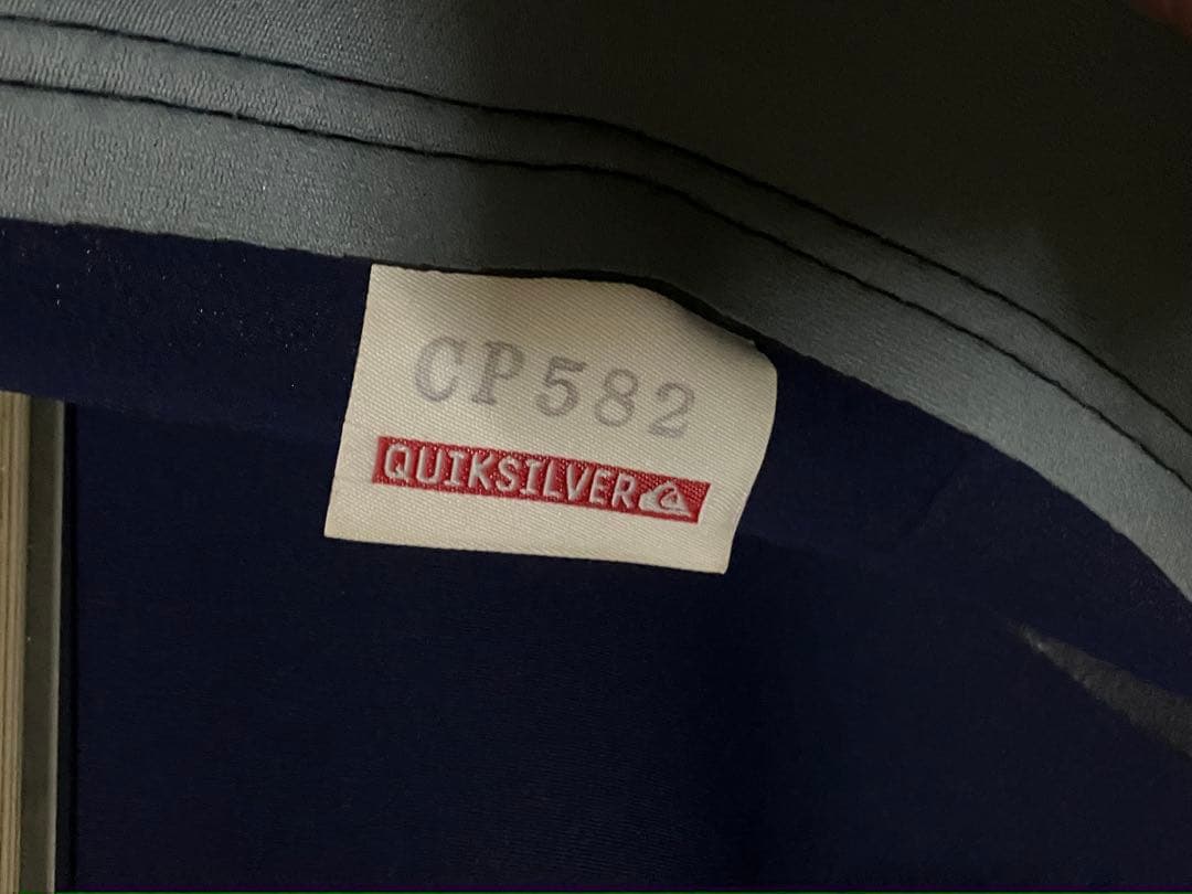 QUICKSILVER シーガルウェットスーツ 黒/黄色