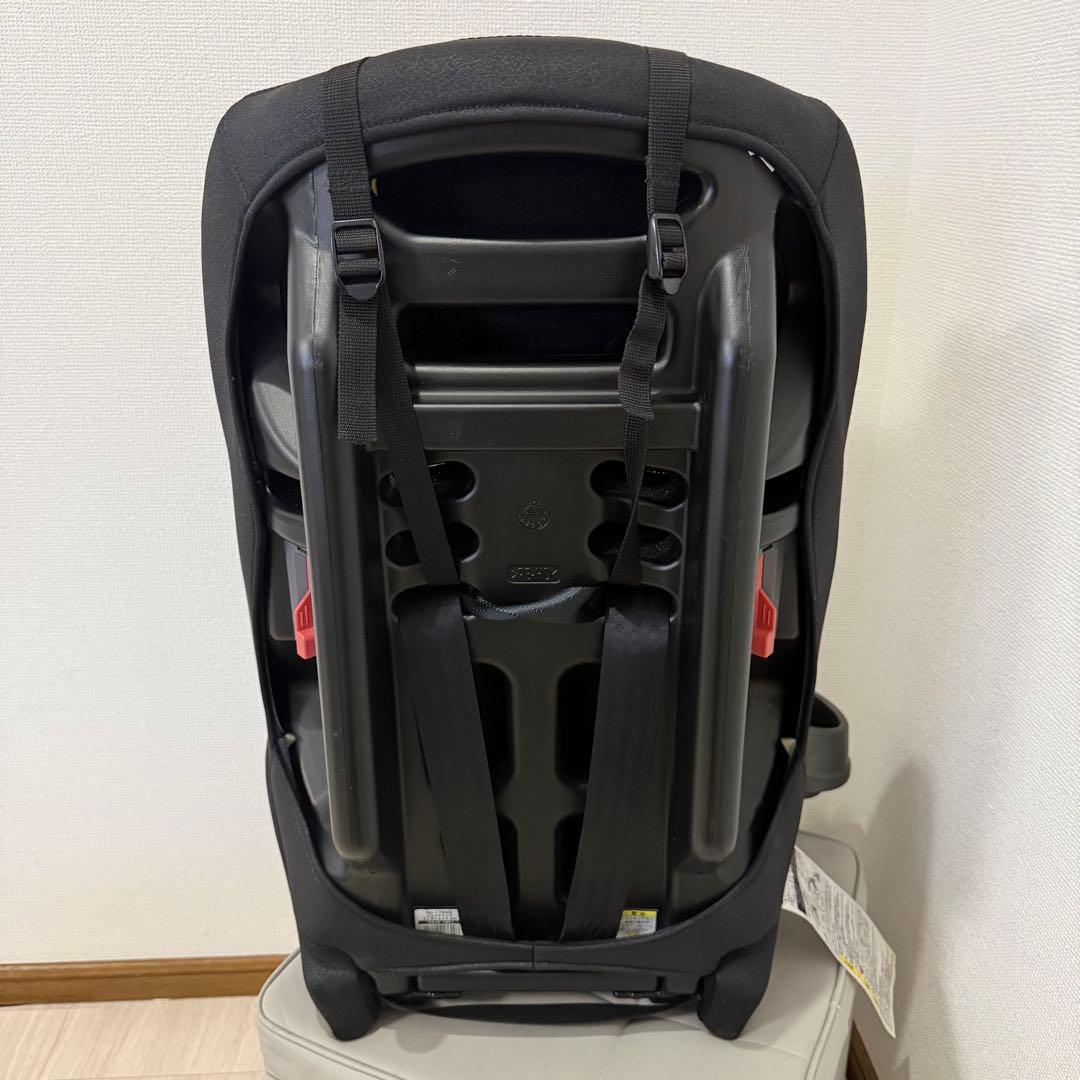 【美品】コンビ ジョイトリップ エッグショックGH ブラック ジュニアシート