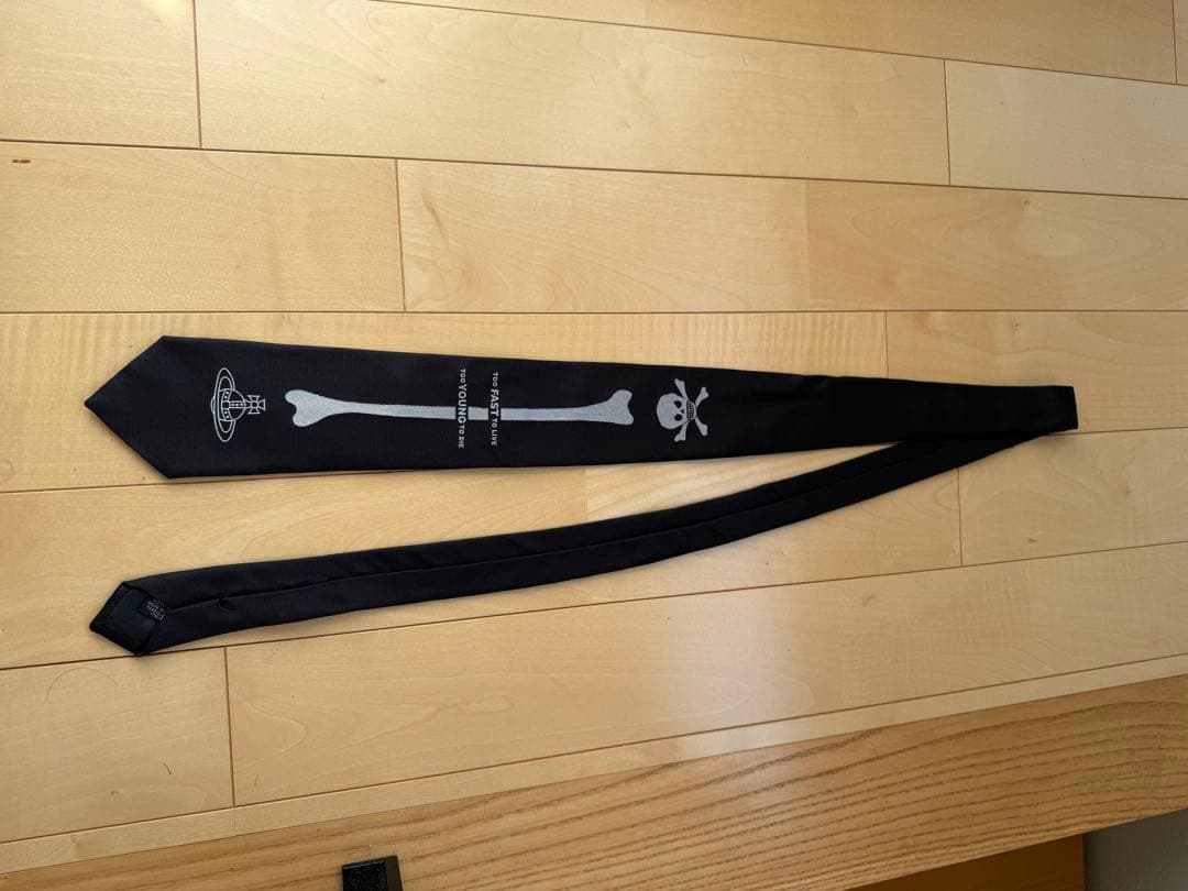 希少vivienne westwood BONES ネクタイ　骨　ボーン　スカル