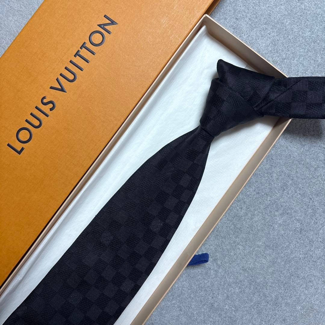 美品 ルイ・ヴィトン ネクタイ ダミエ柄 黒