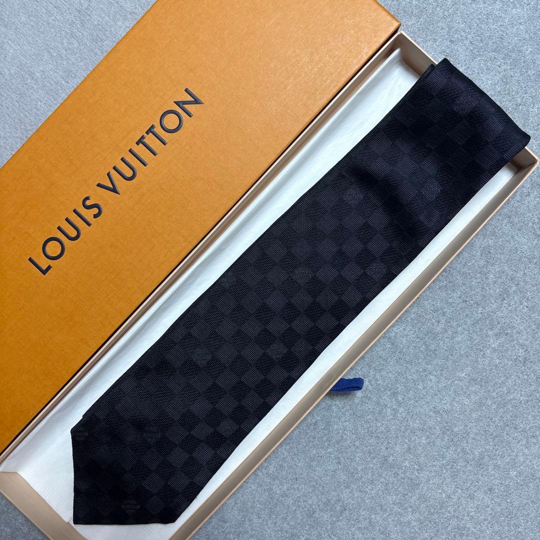 美品 ルイ・ヴィトン ネクタイ ダミエ柄 黒