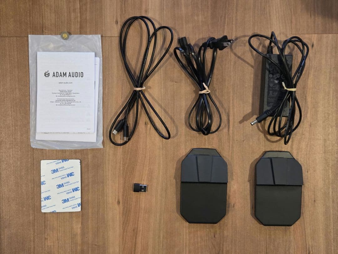 ADAM AUDIO D3V Black 美品