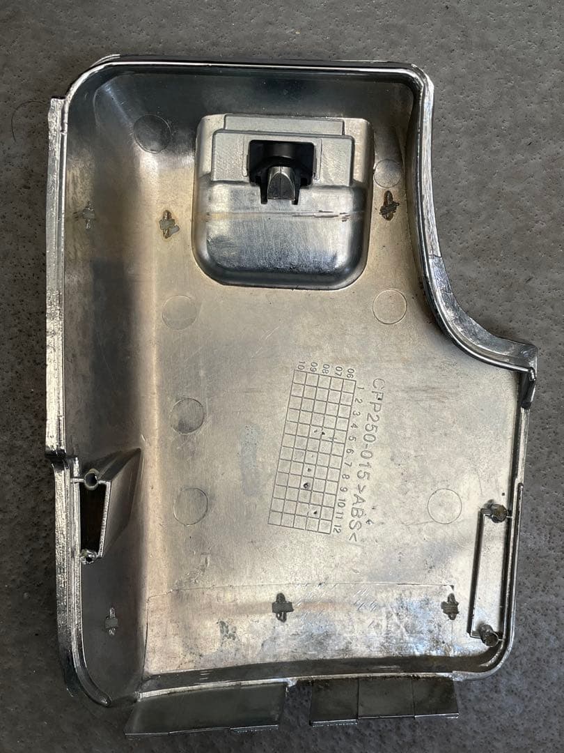 マジェスティcメッキグローブボックス