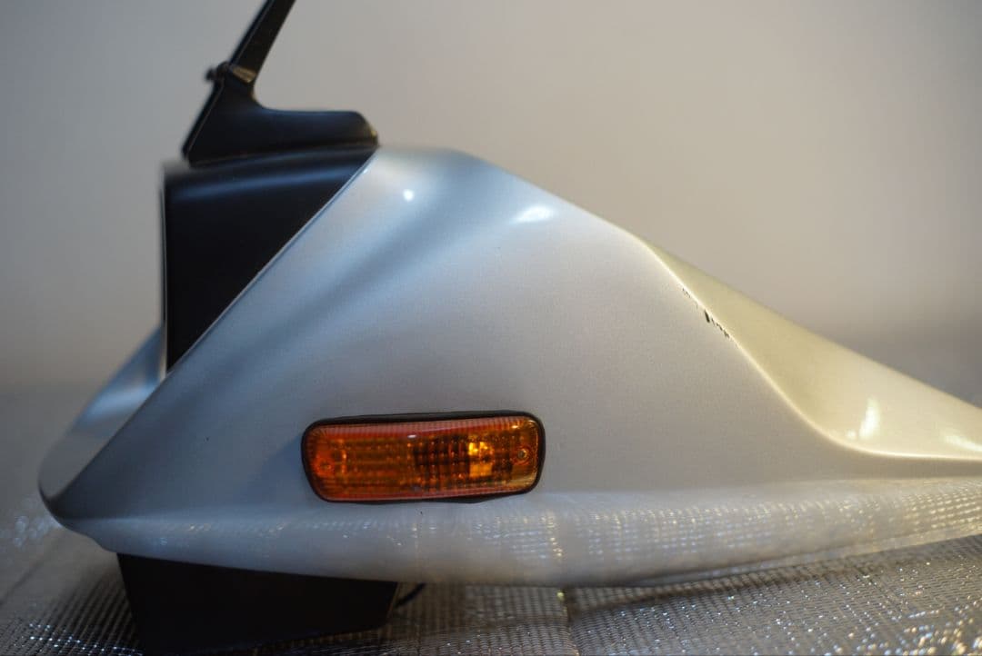 gsx1100s gsx750s 純正アッパーカウル　刀