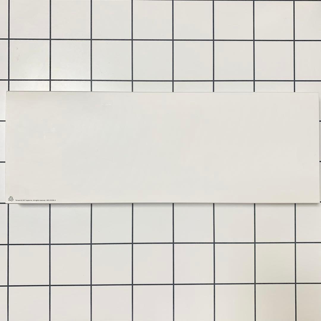 Apple iMac (21.5-inch, 2017) 本体