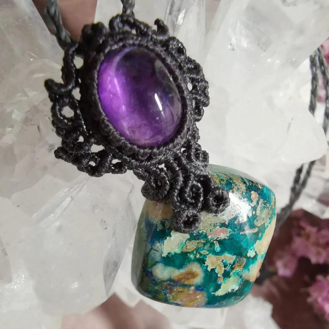 アメジストとシャッタカイトのマクラメネックレス