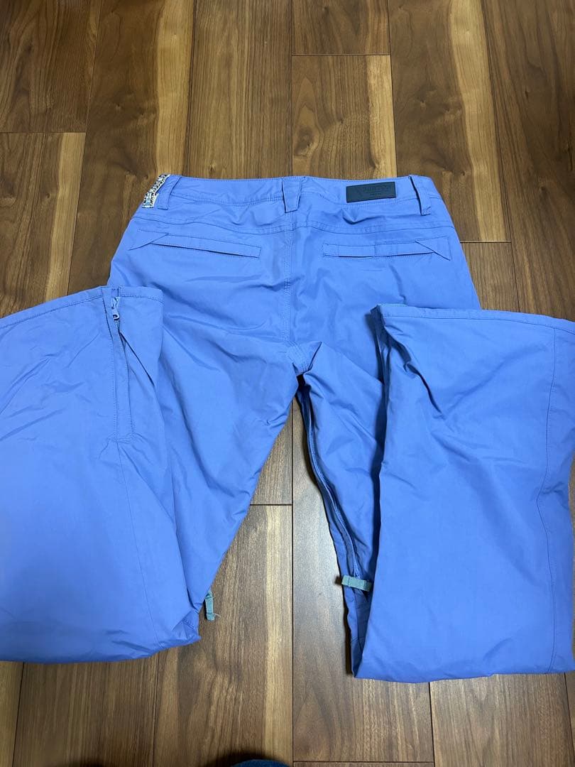 ☆BURTON☆ バートン　ウェア上下　ニット帽　手袋　5点セット　レディース