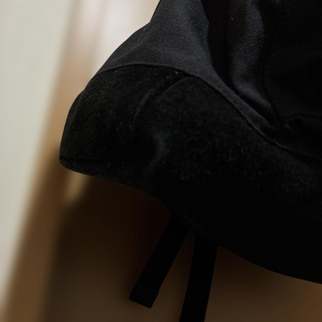 comoli スウェード切替 ブラックバックパック