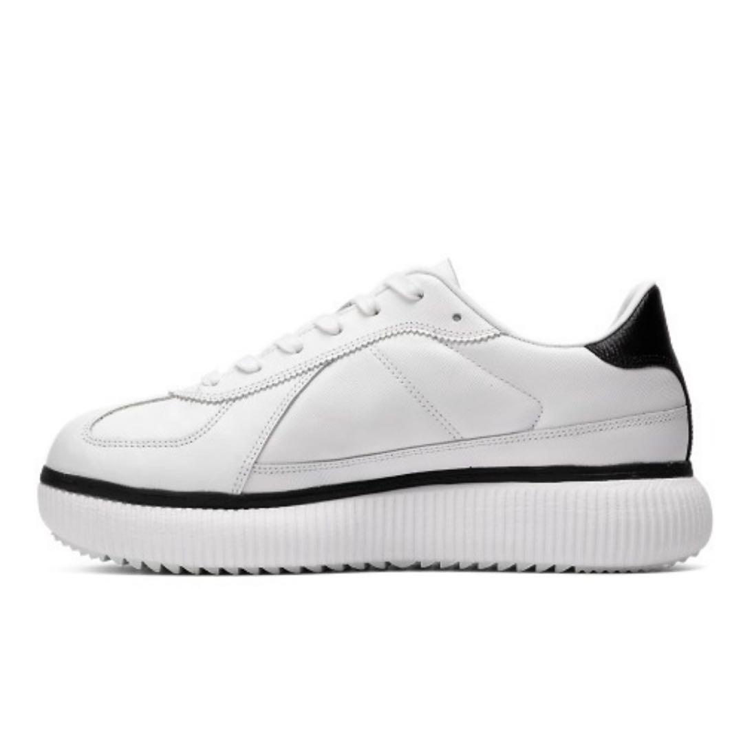 Onitsuka Tigerオニツカタイガー　DELECITYデレシティ25.5