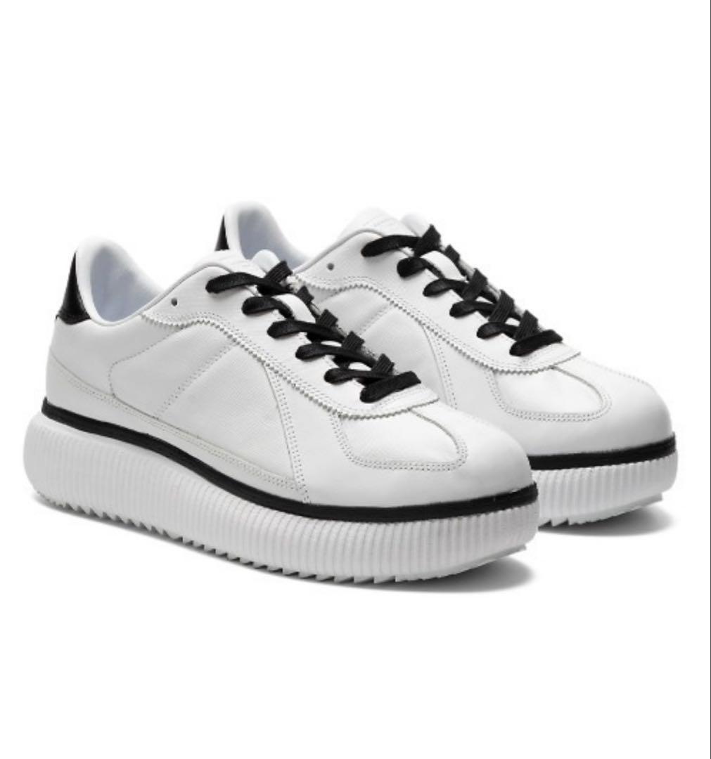 Onitsuka Tigerオニツカタイガー　DELECITYデレシティ25.5