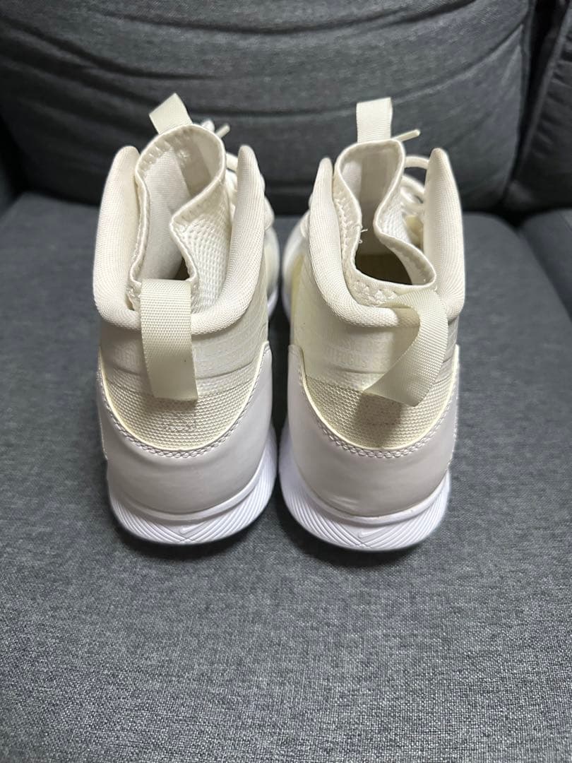 シューズ JORDAN JETER CLUTCH L CLEATS RE2PECT