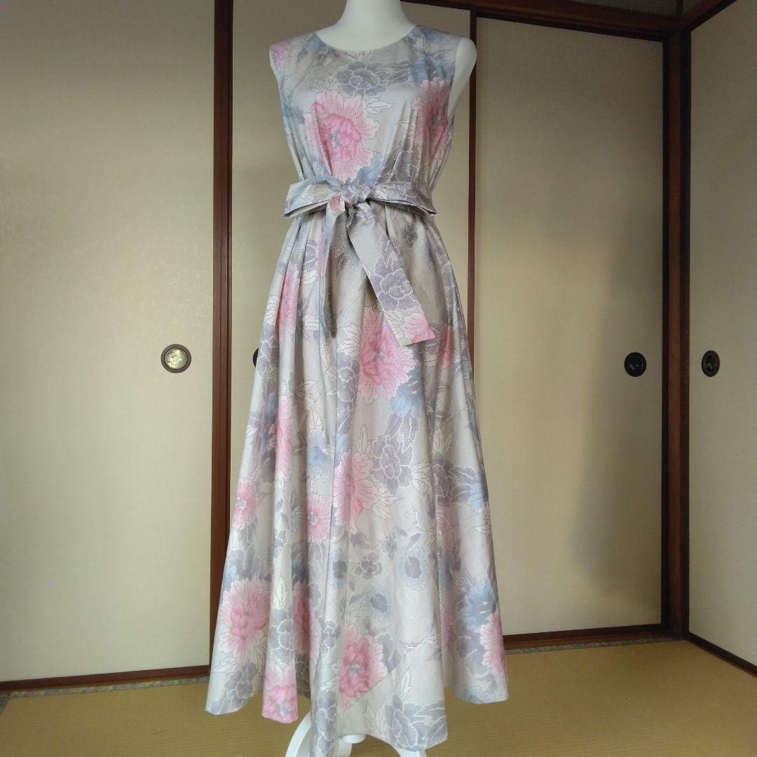 白大島紬解き生地から、バイアス仕立てロングフレアーワンピース　　Ｍ寸