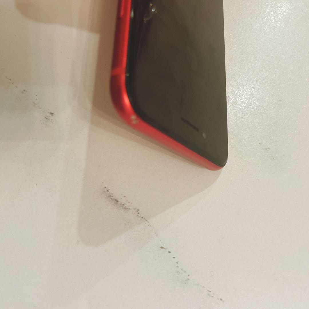 iPhone SE (第2世代) SIMフリー64GB本体のみ