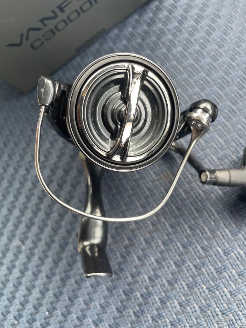 リール SHIMANO VANFORD C3000HG
