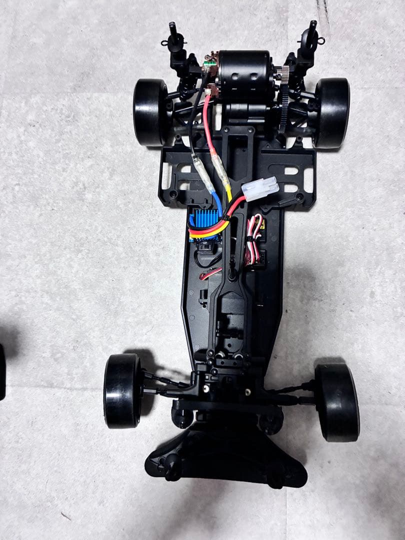 ヨコモ ドリフトパッケージ2WD GR86ボディ(白) RTR