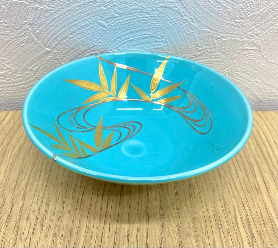 中村翠嵐 「茶盌 淡青交趾 芦流水」