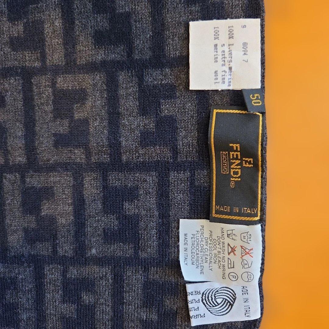 【FENDI】ズッカ柄 マフラー（ネイビーグレー）