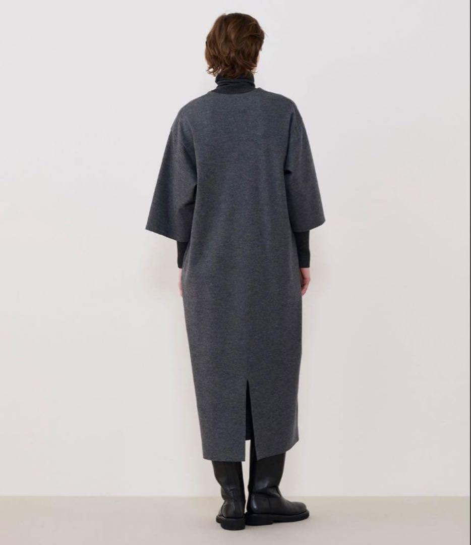 ✴︎2/7まで限定大幅値下げ✴︎GALERIE VIE ミドルスムースVネックワンピ