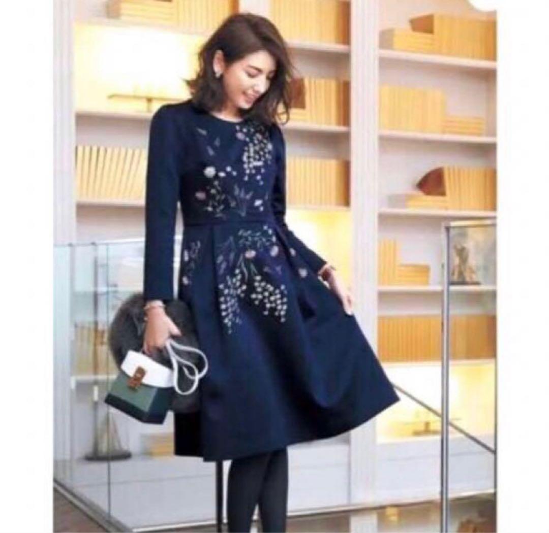 Chesty フラワーエンブロイダリーサテンワンピース