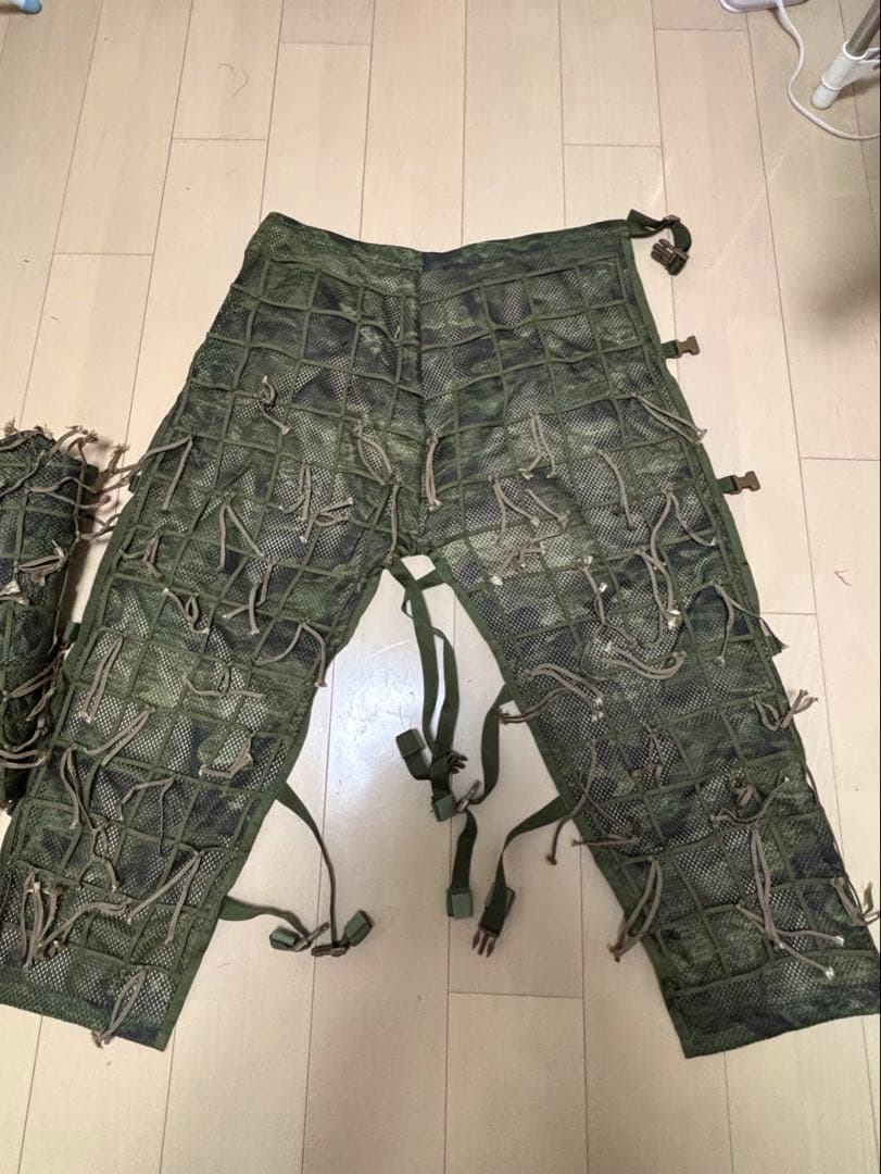 ギリースーツ　迷彩パンツ・フード付きシャツセット　アグレッサーグループ