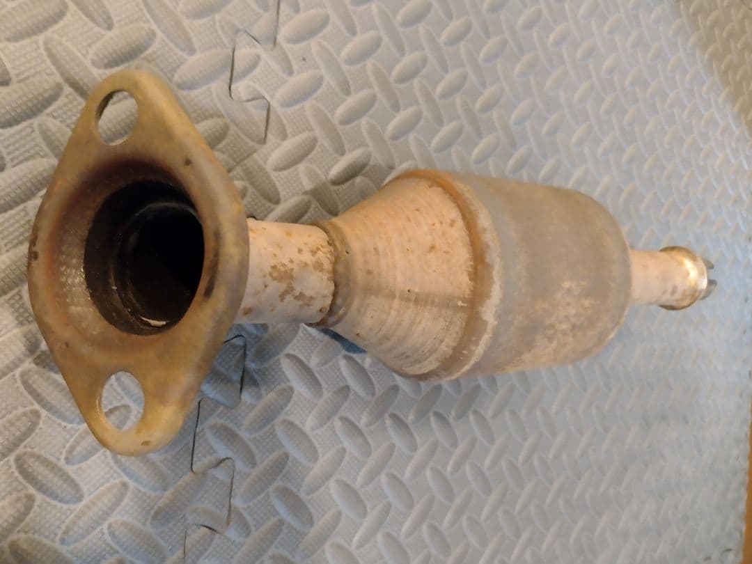 スズキ エブリィ エブリー DA64V 触媒 キャタライザー