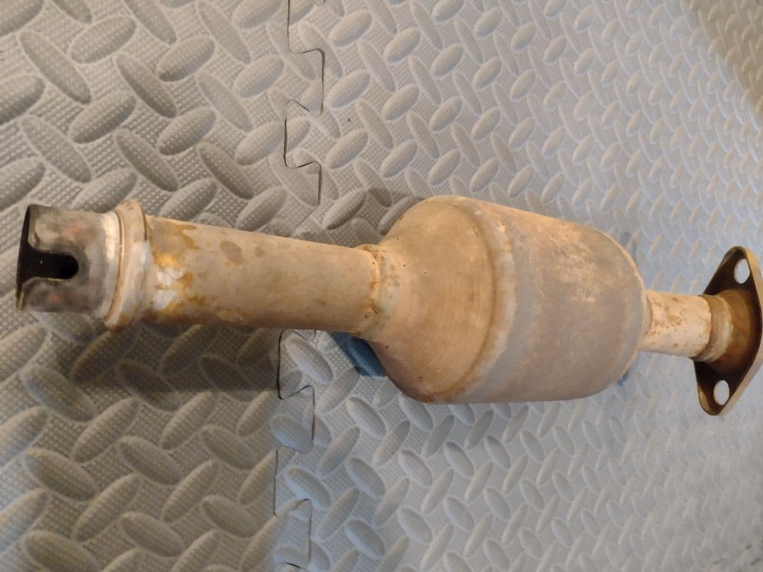 スズキ エブリィ エブリー DA64V 触媒 キャタライザー