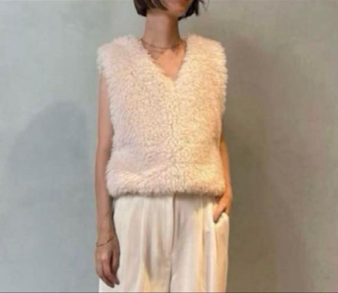 トゥモローランド　ボールジィ プードルファーVネックベスト ジレ36